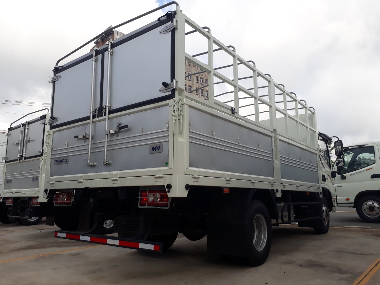 Thaco OLLIN 500.E4 2018 - Bảng báo giá xe tải 5 tấn- xe tải trả góp, giá ưu đãi tại Hồ Chí Minh