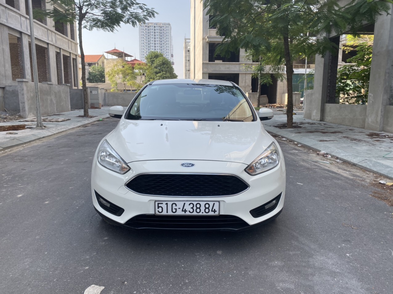 Ford Focus 1.5 L 2017 - Cần bán  Ford Focus 1.5 L đời 2017 màu trắng cực đẹp 