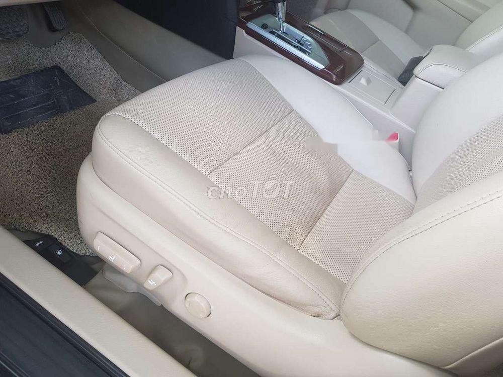 Toyota Camry 2013 - Bán Toyota Camry đời 2013 xe nguyên bản