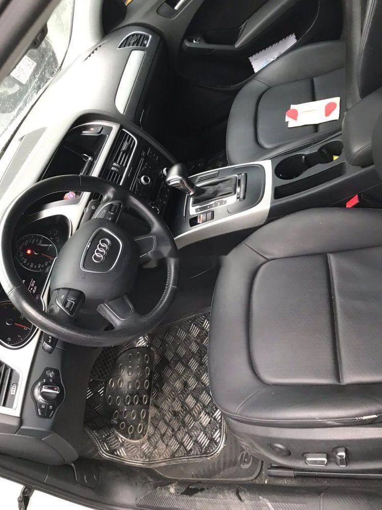 Audi A4 2012 - Bán Audi A4 đời 2012, màu trắng, xe nhập, 900 triệu