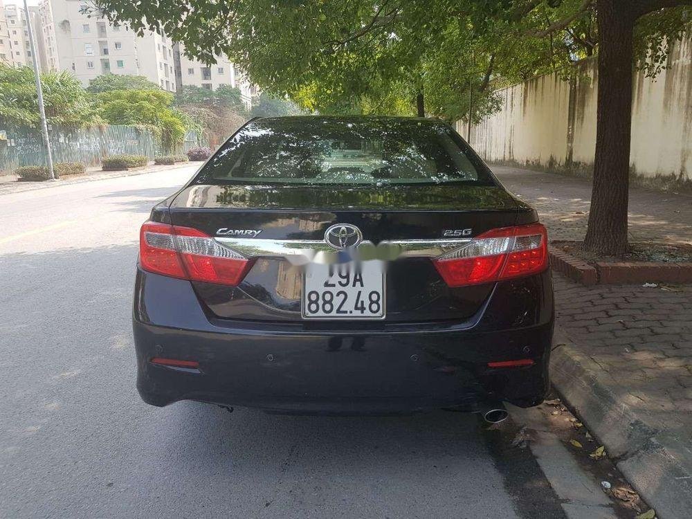 Toyota Camry 2013 - Bán Toyota Camry đời 2013 xe nguyên bản