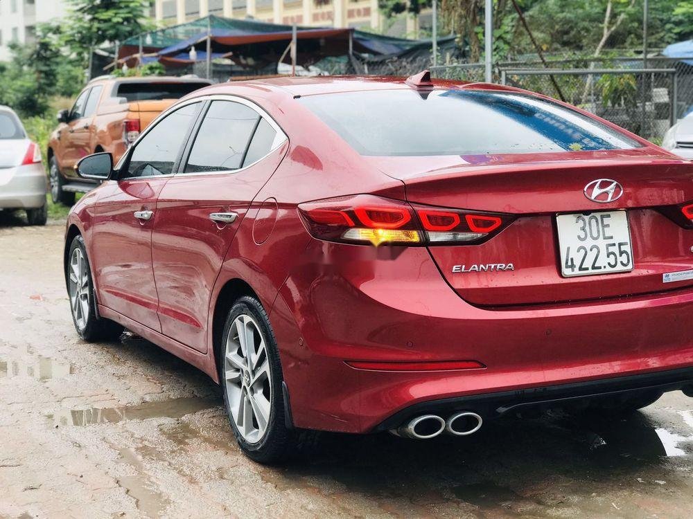 Hyundai Elantra 2017 - Bán xe Hyundai Elantra 2.0 AT sx 2017, giá tốt