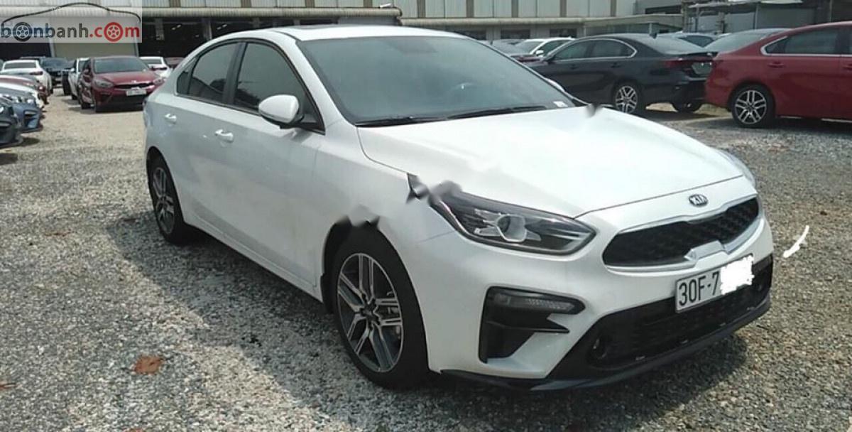 Kia Cerato 2019 - Cần bán gấp Kia Cerato 2.0 AT đời 2019, màu trắng, giá 670tr