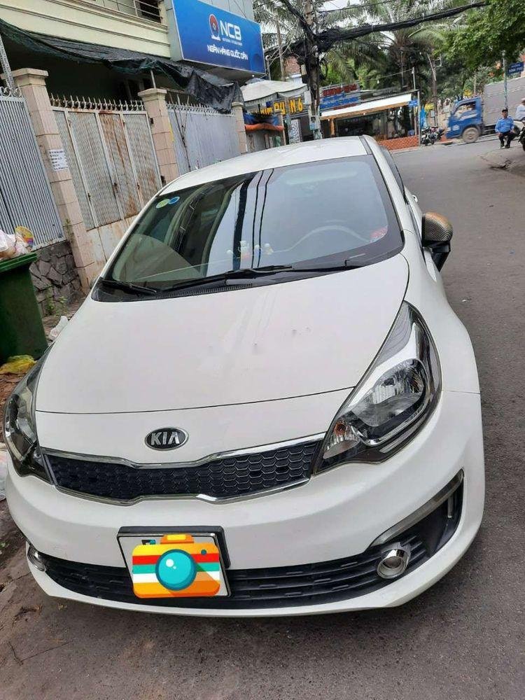 Kia Rio 2017 - Bán Kia Rio 2017, màu trắng, xe nhập, giá tốt