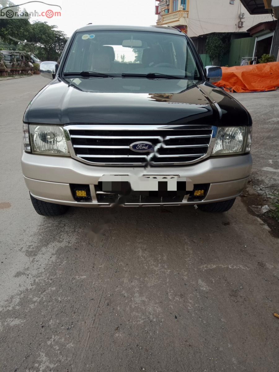 Ford Everest 2005 - Bán Ford Everest đời 2005, màu đen, máy dầu, xe gia đình