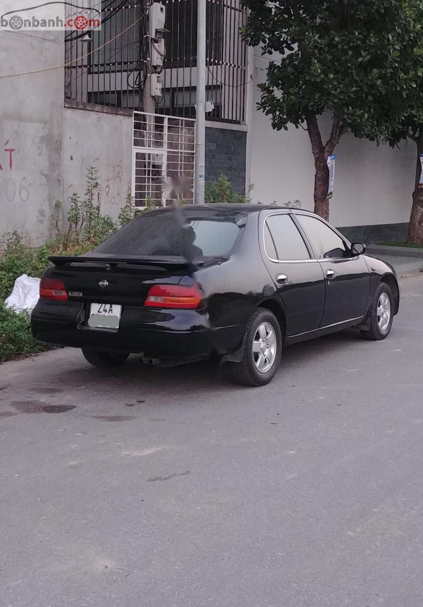 Nissan Bluebird SSS 2.0 1995 - Bán Nissan Bluebird năm sản xuất 1995, màu đen, nhập khẩu 