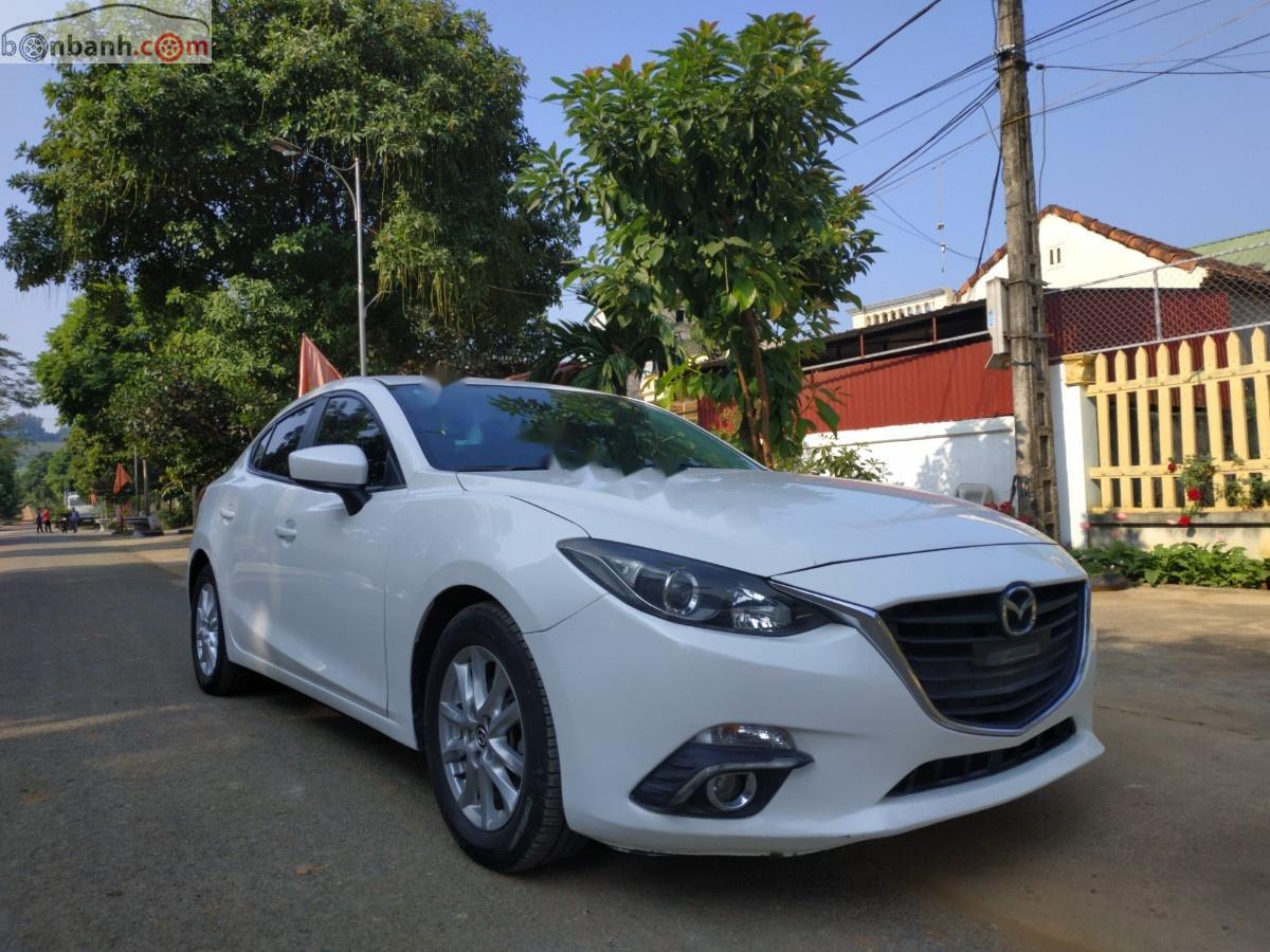 Mazda 3 1.5 AT 2016 - Bán Mazda 3 1.5 AT đời 2016, màu trắng số tự động