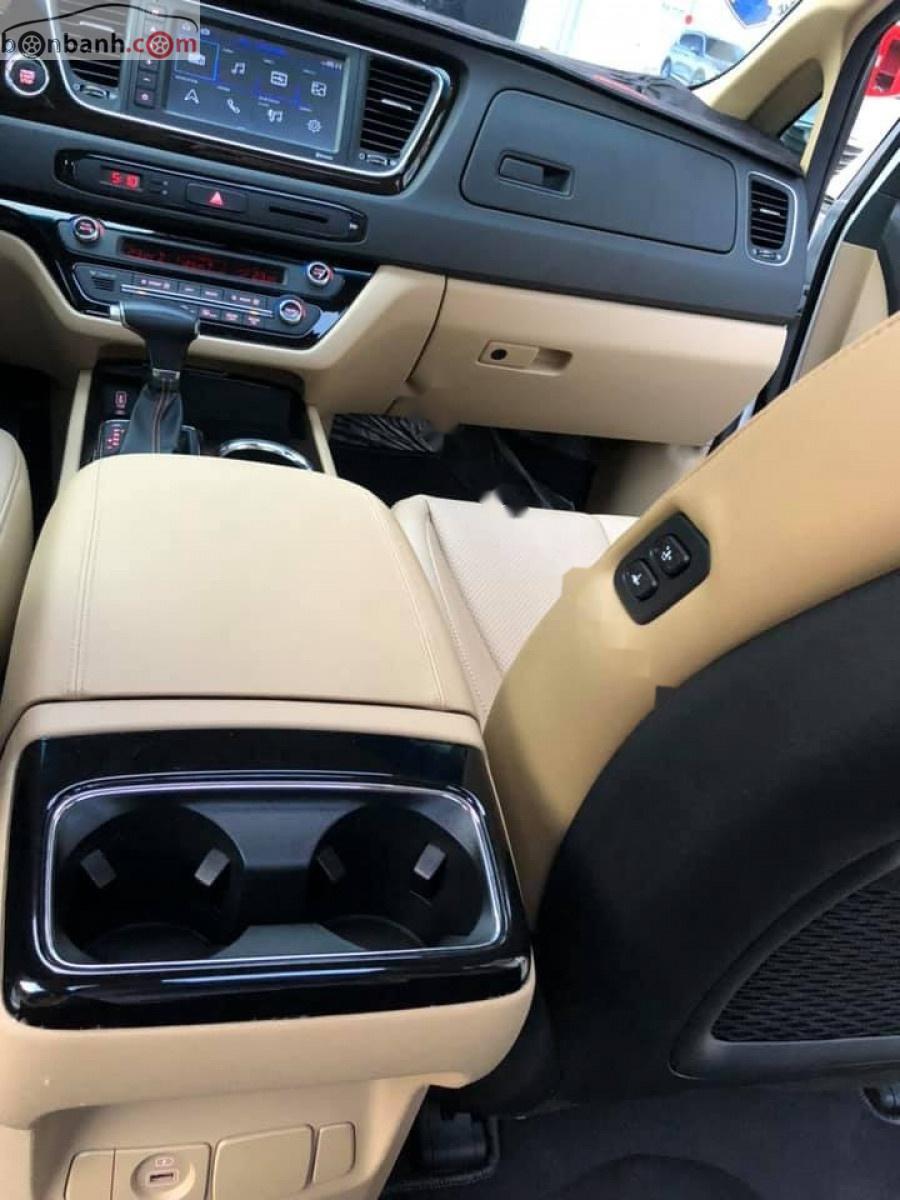 Kia Sedona   2019 - Bán ô tô Kia Sedona đời 2019, màu trắng, số tự động