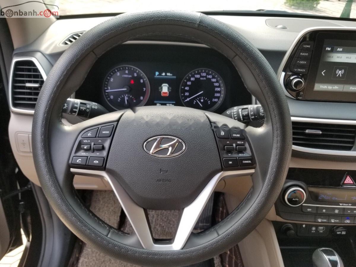 Hyundai Tucson 2019 - Bán Hyundai Tucson đời 2019, màu đen, ít sử dụng, giá tốt