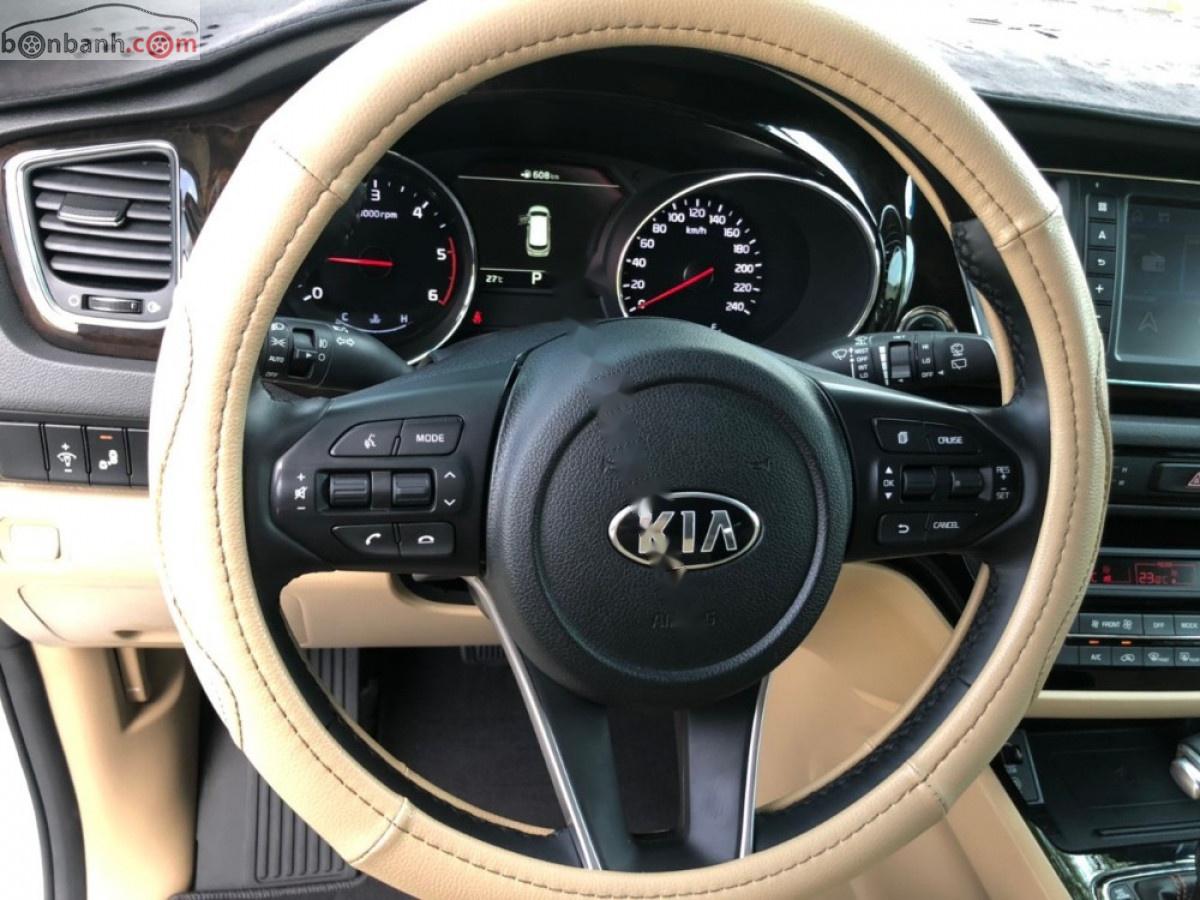 Kia Sedona 2.2 DAT Luxury 2019 - Cần bán gấp Kia Sedona 2.2AT CRDi năm 2019, màu trắng, nhập khẩu 