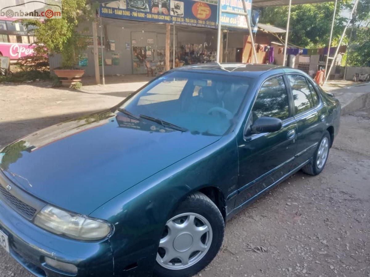 Nissan Bluebird 2006 - Bán Nissan Bluebird đời 2006, màu xanh, xe nhập như mới, 85tr