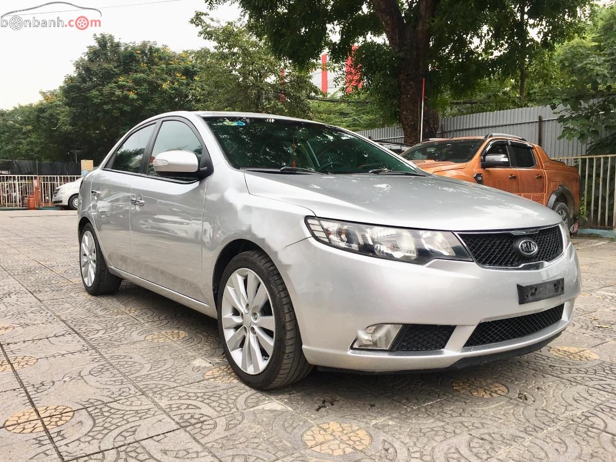 Kia Forte SX 1.6 AT 2010 - Bán xe cũ Kia Forte SX 1.6 AT sản xuất năm 2010, màu bạc