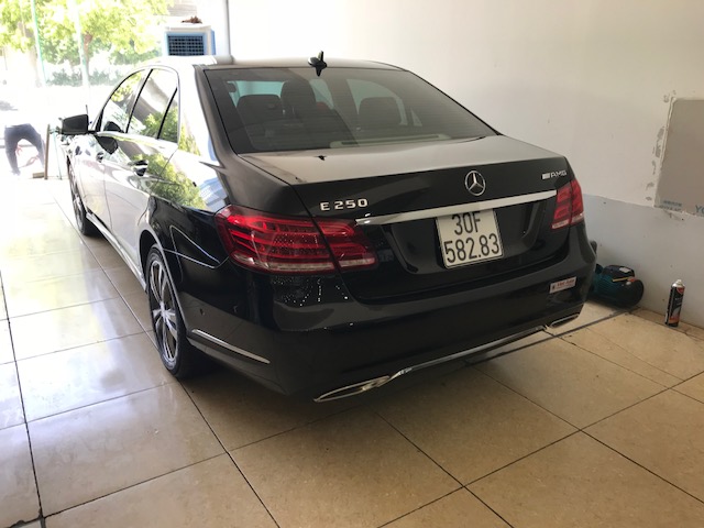 Mercedes-Benz E250 AMG 2013 - Cần bán gấp Mercedes AMG 2013, màu đen