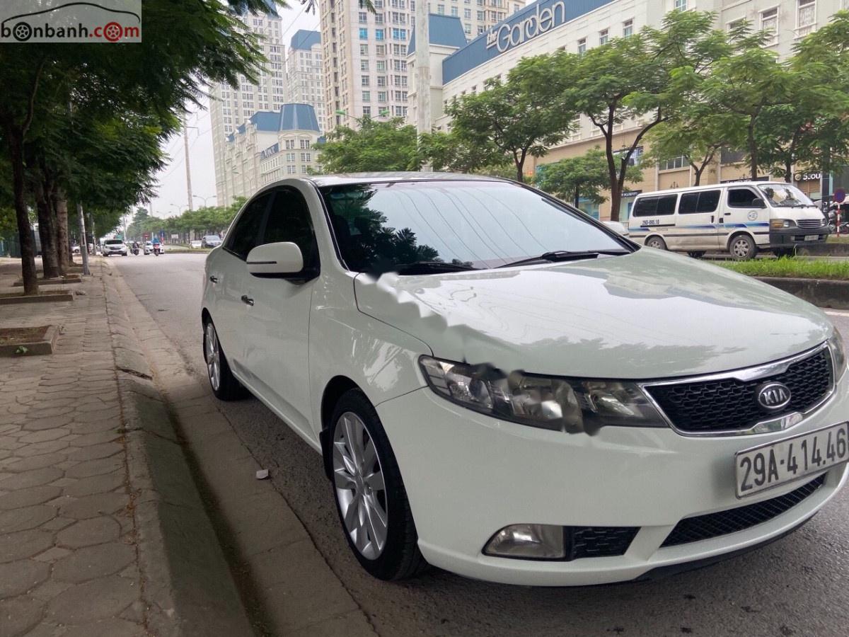 Kia Forte 2011 - Bán Kia Forte đời 2011, màu trắng, giá chỉ 270 triệu