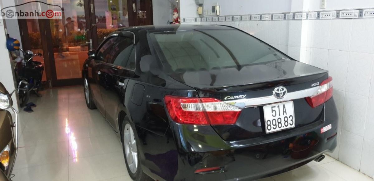 Toyota Camry   2014 - Bán ô tô Toyota Camry 2.5Q đời 2014, màu đen, số tự động