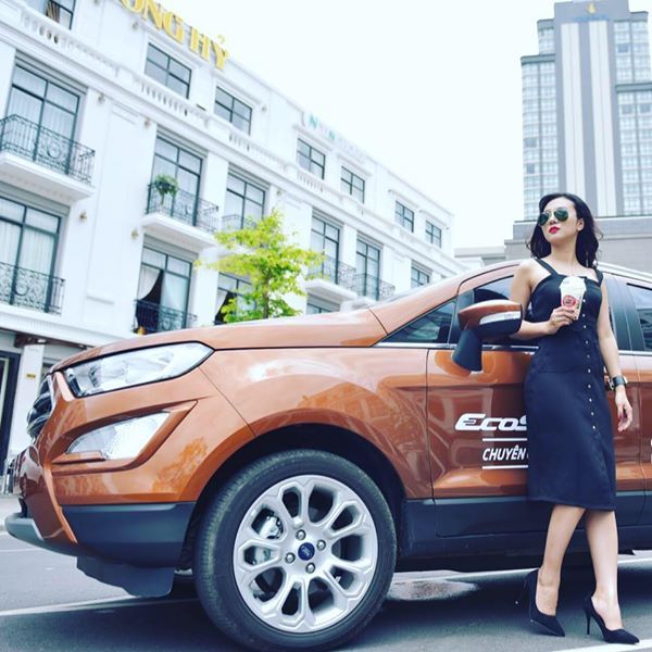 Ford EcoSport Titanium 1.5L AT 2019 - Cần bán Ford EcoSport 1.5 Titanium full option năm sản xuất 2019, đủ màu giao ngay, giá tốt - LH 0974286009