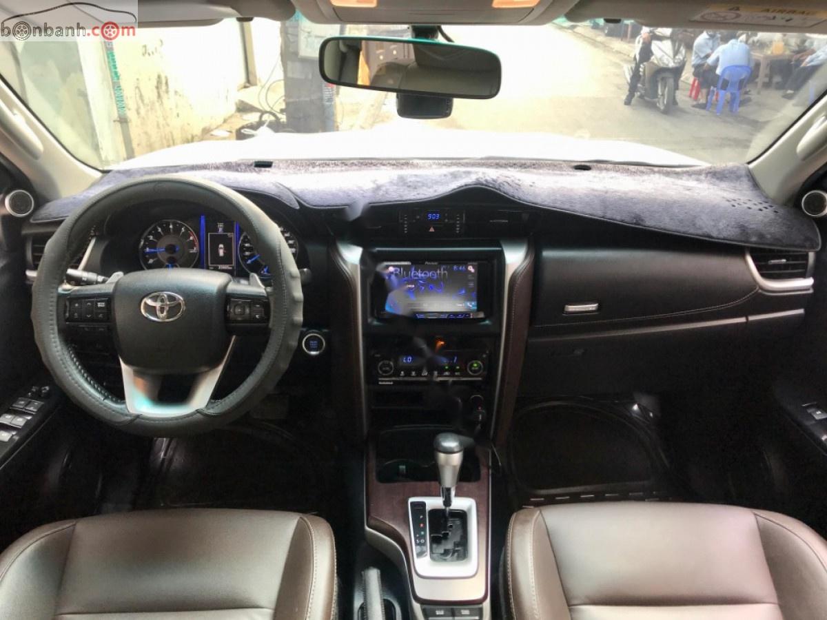 Toyota Fortuner 2.7V 4x2 AT 2017 - Cần bán Toyota Fortuner đời 2017, màu trắng, nhập khẩu  