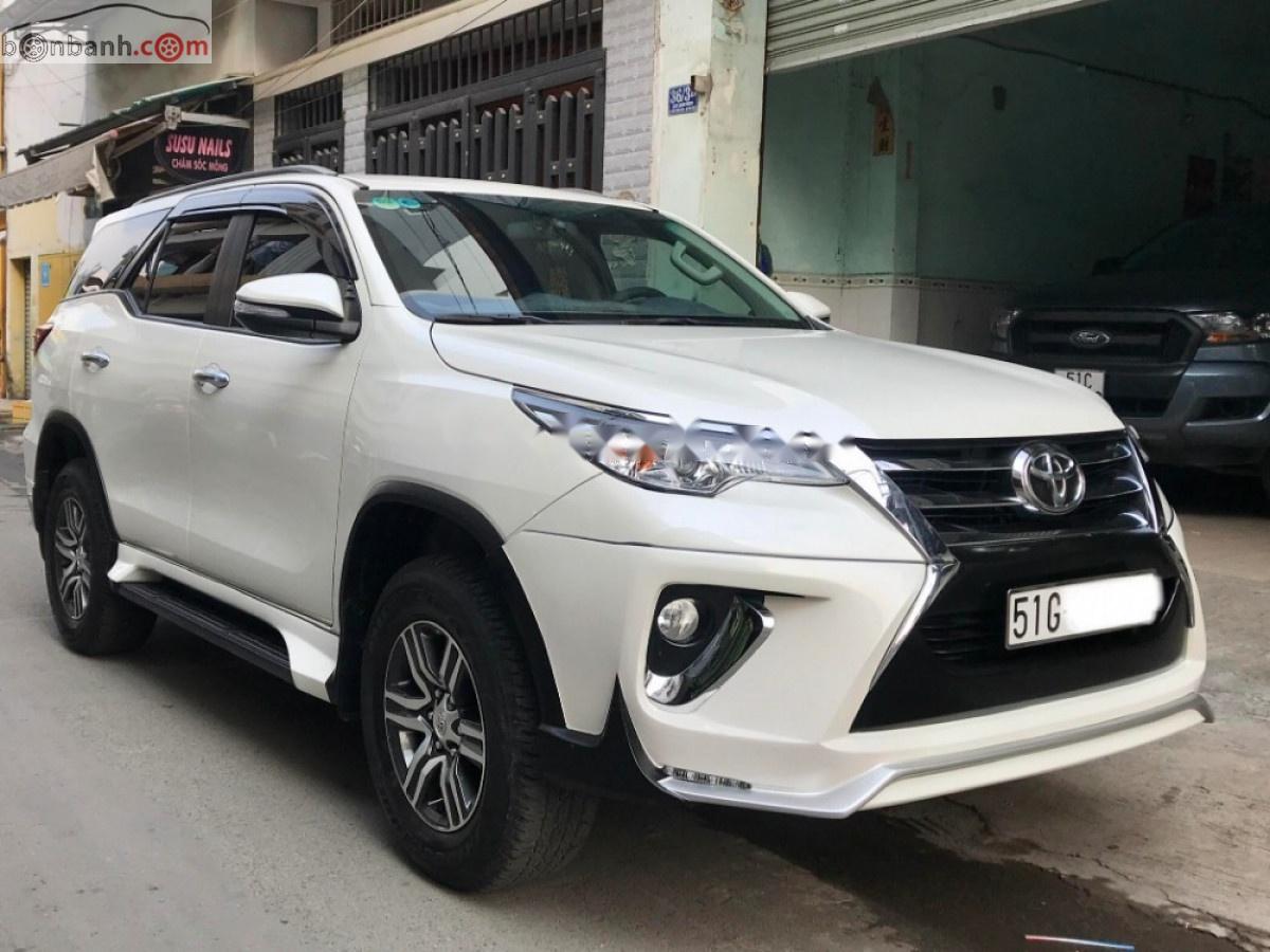 Toyota Fortuner 2.7V 4x2 AT 2017 - Cần bán Toyota Fortuner đời 2017, màu trắng, nhập khẩu  