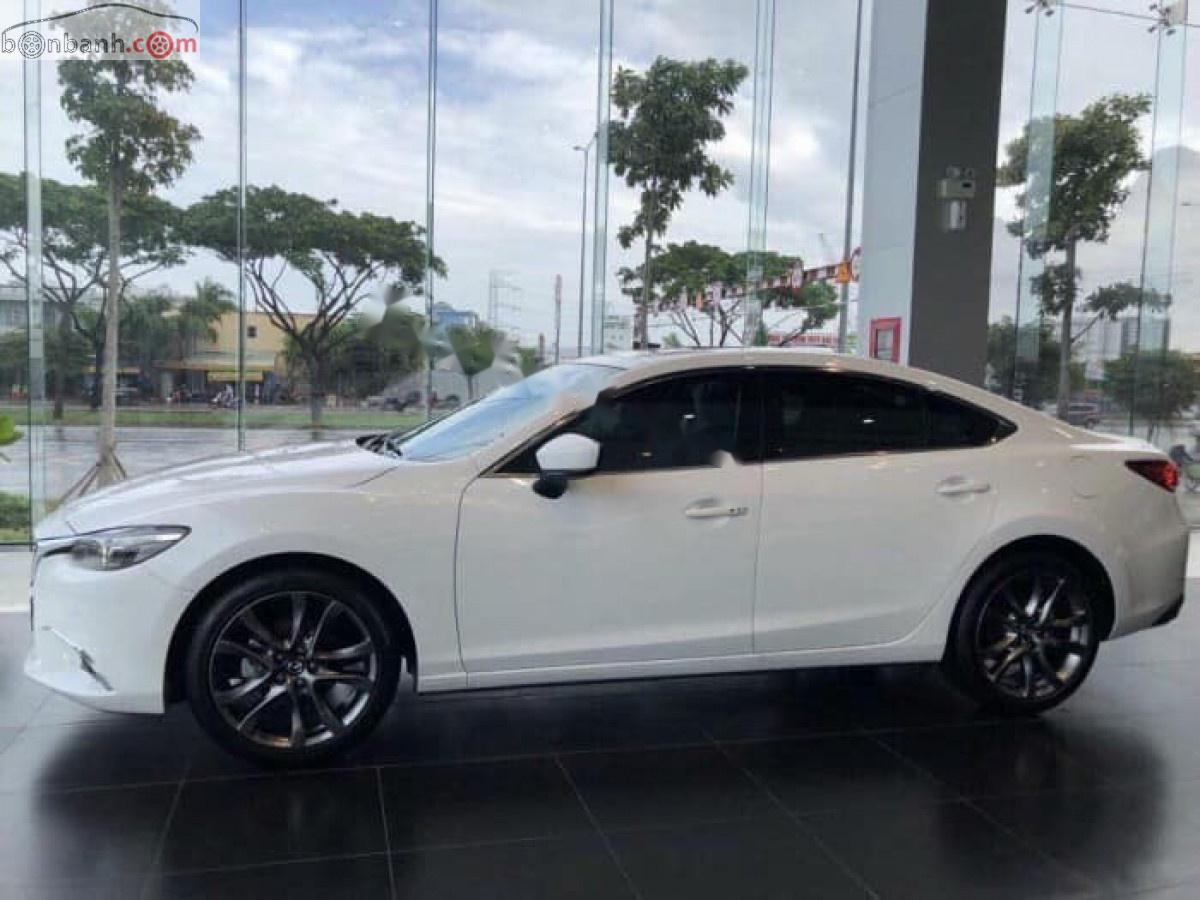 Mazda 6 2018 - Bán xe Mazda 6 Luxury 2.0 2018, giá hấp dẫn