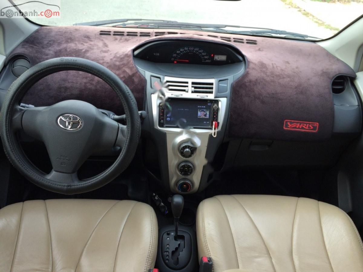 Toyota Yaris 2007 - Bán Toyota Yaris sản xuất 2007, màu đỏ, xe nhập số tự động giá cả hợp lý