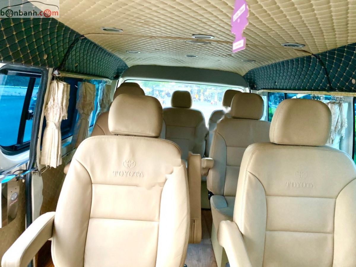 Toyota Hiace 2.5 2008 - Cần bán Toyota Hiace năm sản xuất 2008, màu trắng, giá tốt