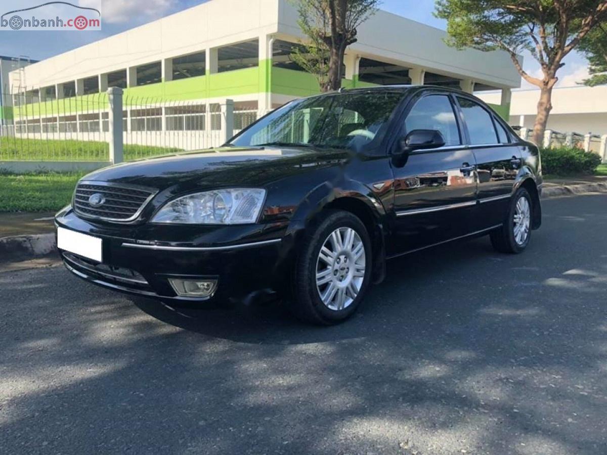 Ford Mondeo 2.5 AT 2004 - Bán ô tô Ford Mondeo 2.5 AT đời 2004, màu đen số tự động, giá tốt