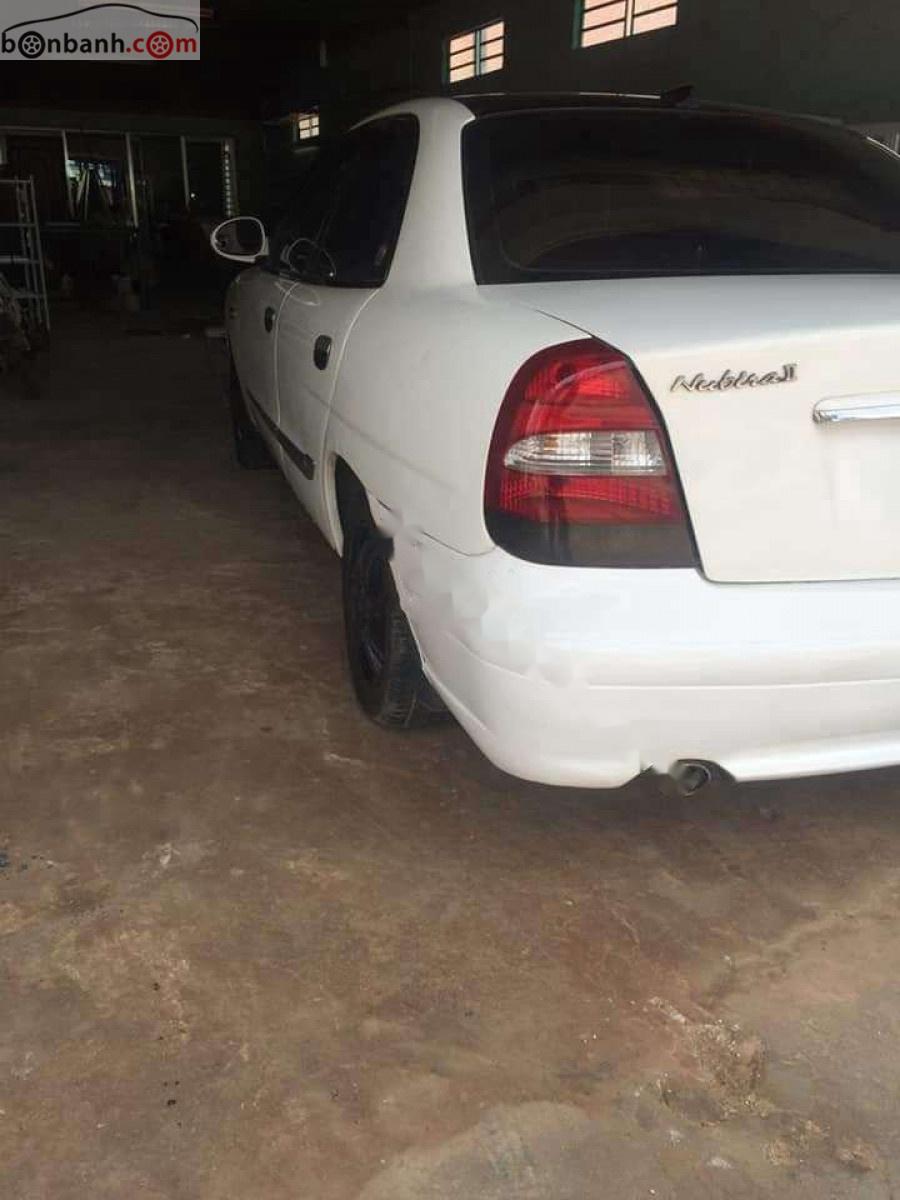 Daewoo Nubira II 1.6 2001 - Xe Daewoo Nubira II 1.6 đời 2001, màu trắng, 69 triệu