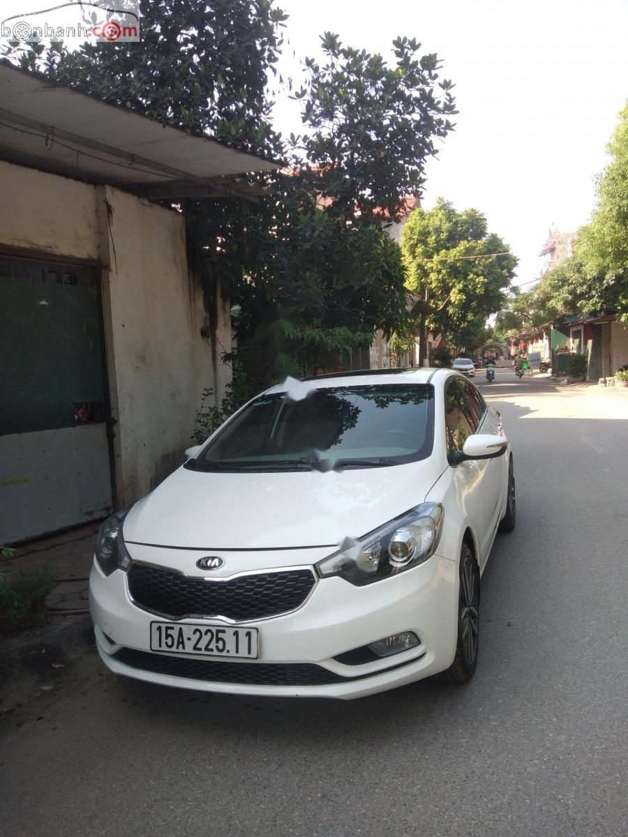 Kia K3 2015 - Bán Kia K3 năm sản xuất 2015, màu trắng