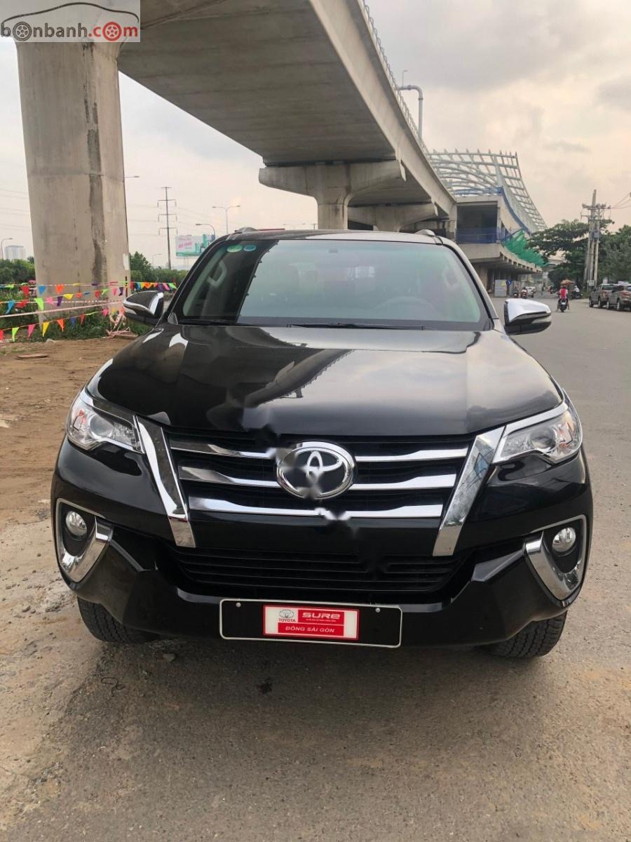 Toyota Fortuner 2.7V 4x2 AT 2017 - Cần bán xe Toyota Fortuner 2.7V 4x2 AT đời 2017, màu đen, nhập khẩu nguyên chiếc