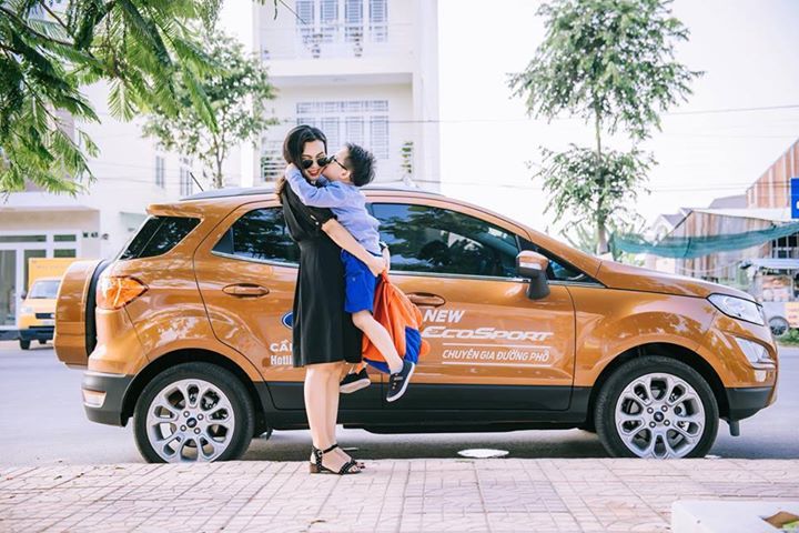 Ford EcoSport Titanium 1.5L AT 2019 - Cần bán Ford EcoSport 1.5 Titanium full option năm sản xuất 2019, đủ màu giao ngay, giá tốt - LH 0974286009