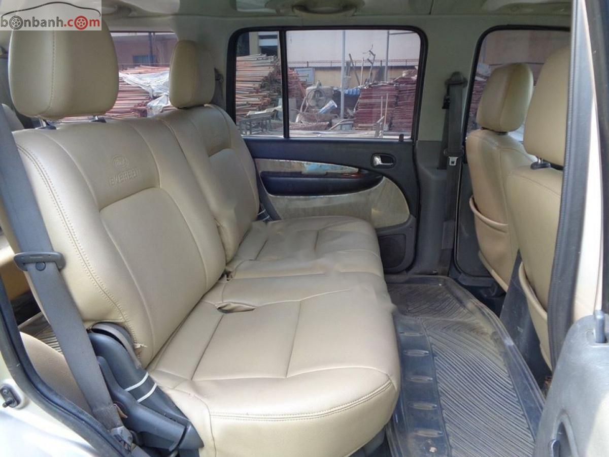 Ford Everest 2.5L 4x2 MT 2006 - Bán Ford Everest 2.5L 4x2 MT 2006, màu xám còn mới