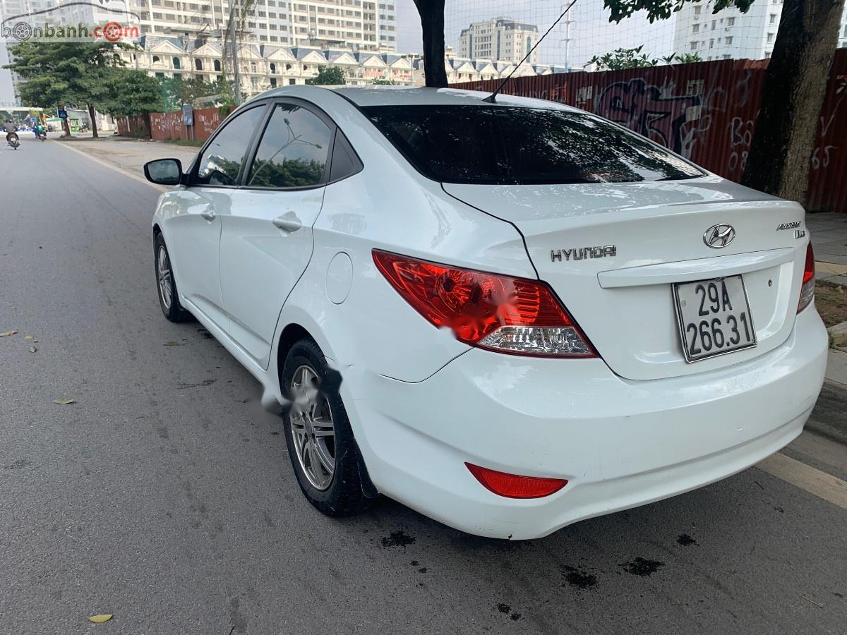 Hyundai Accent   2011 - Bán Hyundai Accent 1.4 AT 2011, màu trắng, nhập khẩu 