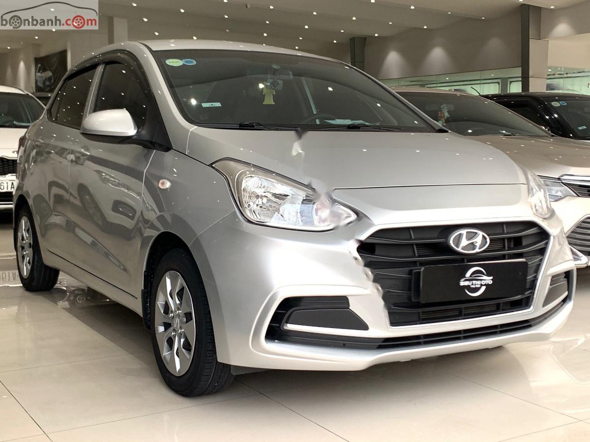 Hyundai Grand i10  1.2 MT Base 2018 - Bán ô tô Hyundai Grand i10 1.2 MT Base đời 2018, màu bạc, 330 triệu