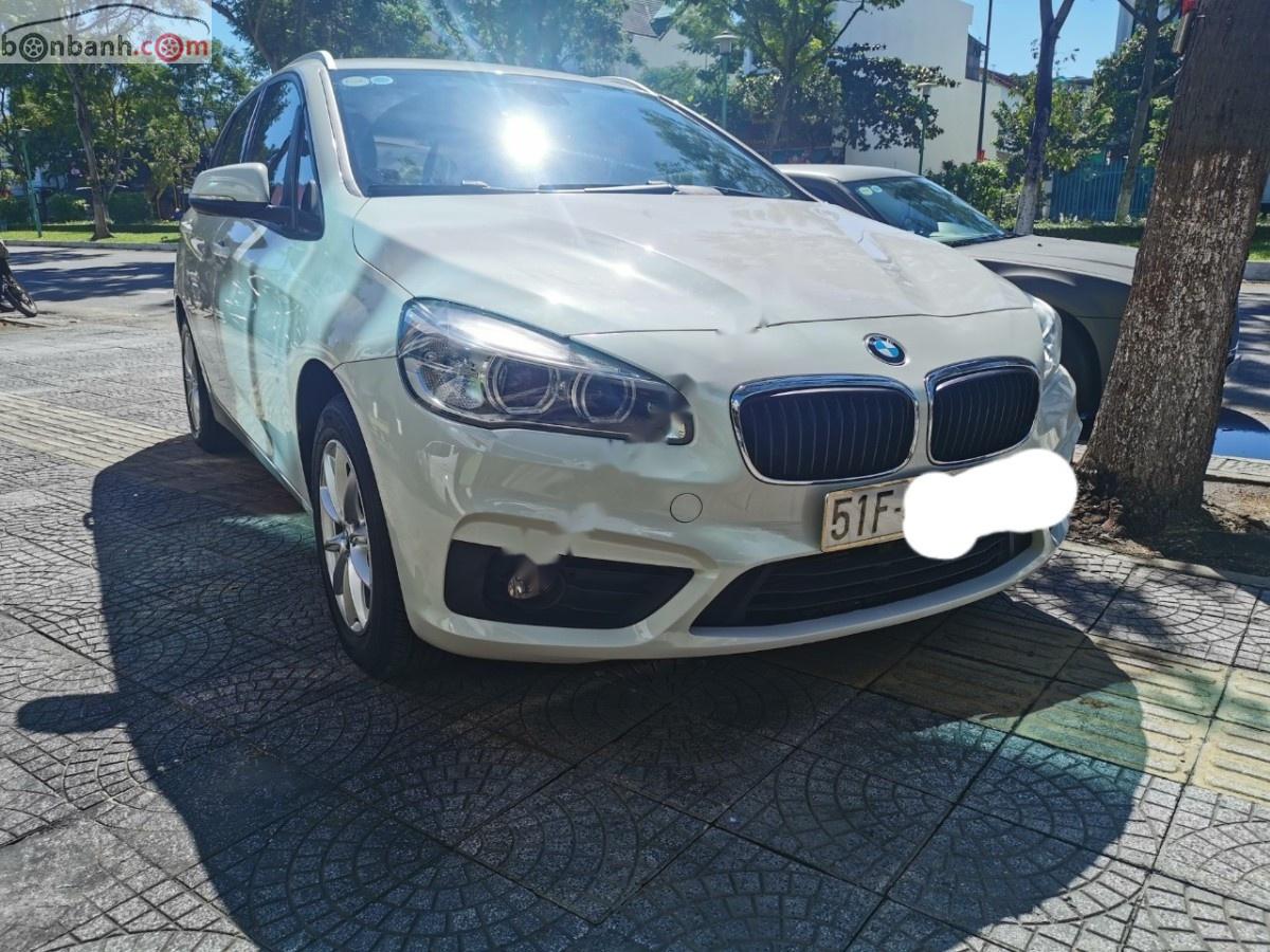 BMW 2 Series 218i Active Tourer 2015 - Bán BMW 2 Series 218i Active Tourer 2015, màu trắng, xe nhập như mới