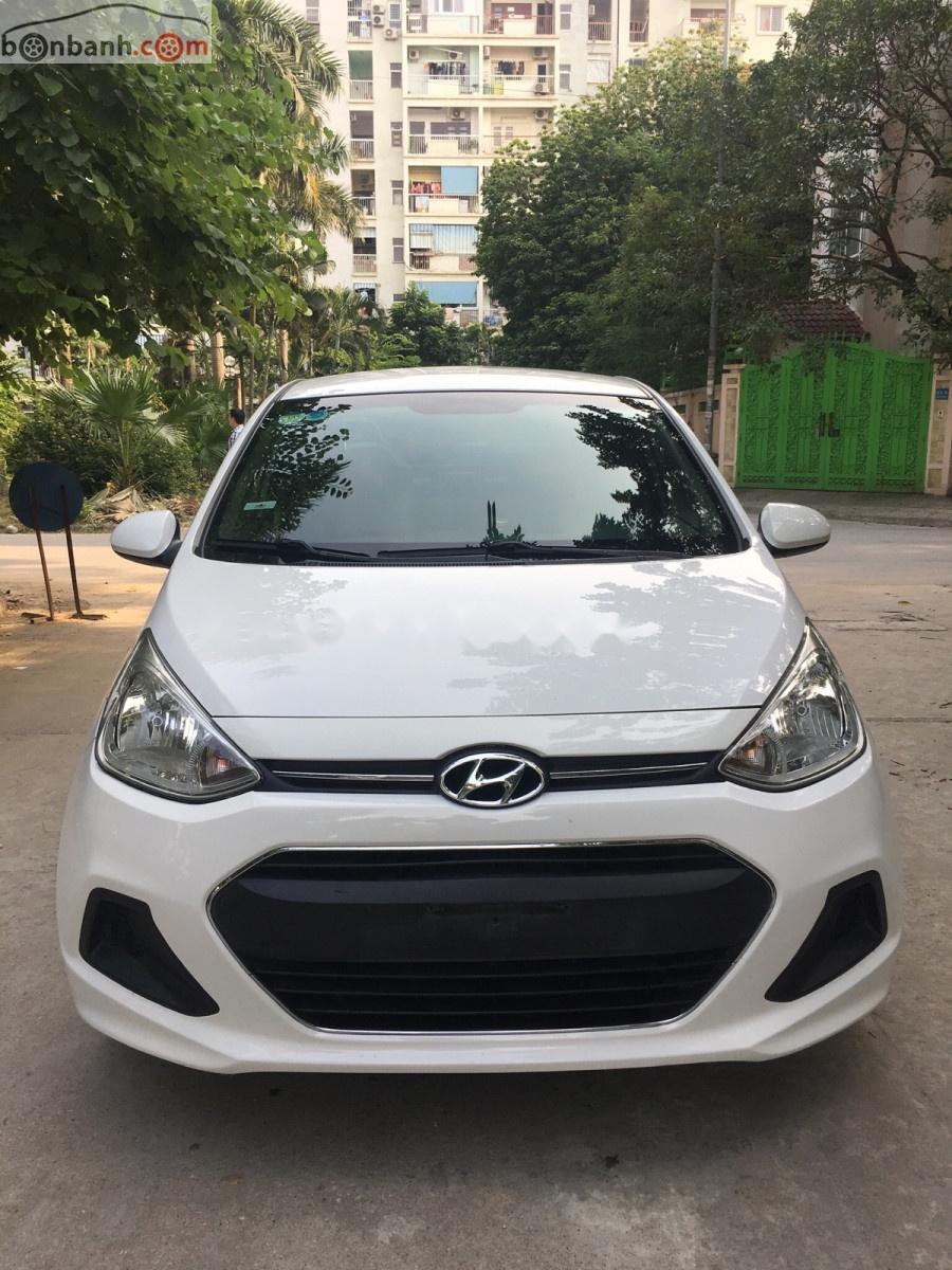 Hyundai Grand i10  1.2 MT Base 2017 - Cần bán xe Hyundai Grand i10 1.2 MT Base đời 2017, màu trắng, nhập khẩu nguyên chiếc, 335 triệu