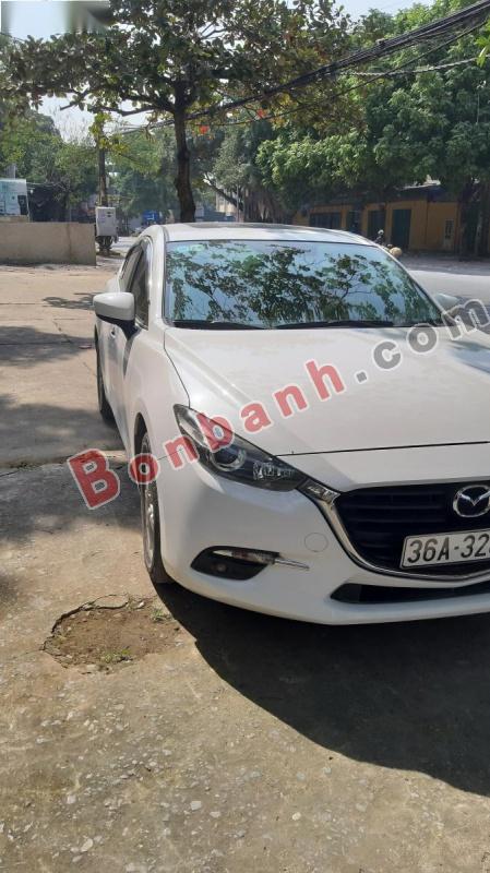 Mazda 3 1.5 AT 2018 - Cần bán lại xe Mazda 3 1.5 AT sản xuất năm 2018, màu trắng còn mới