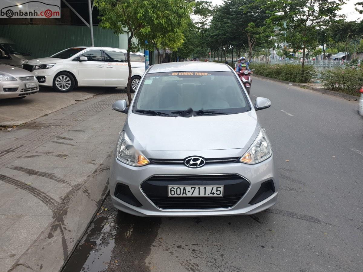 Hyundai Grand i10   2015 - Bán Hyundai Grand i10 1.2 MT Base đời 2015, màu bạc, nhập khẩu 