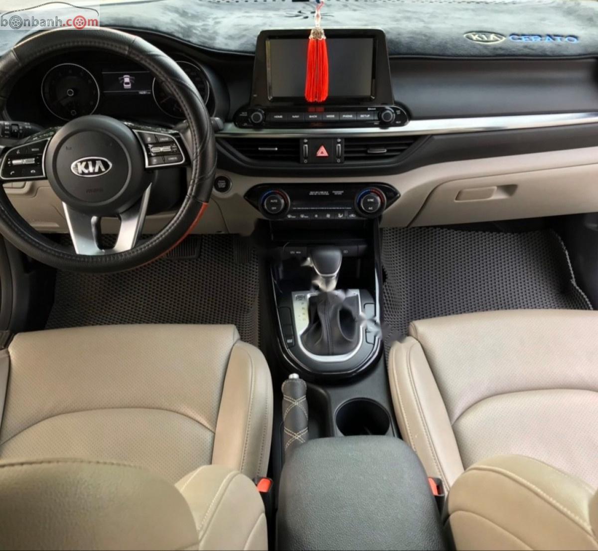 Kia Cerato 1.6 AT Luxury 2019 - Bán xe Kia Cerato Luxury đời 2019, chính chủ, 643 triệu