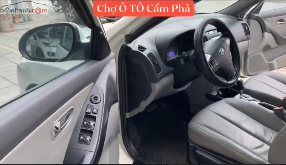 Hyundai Avante 2013 - Cần bán gấp Hyundai Avante sản xuất 2013, màu trắng