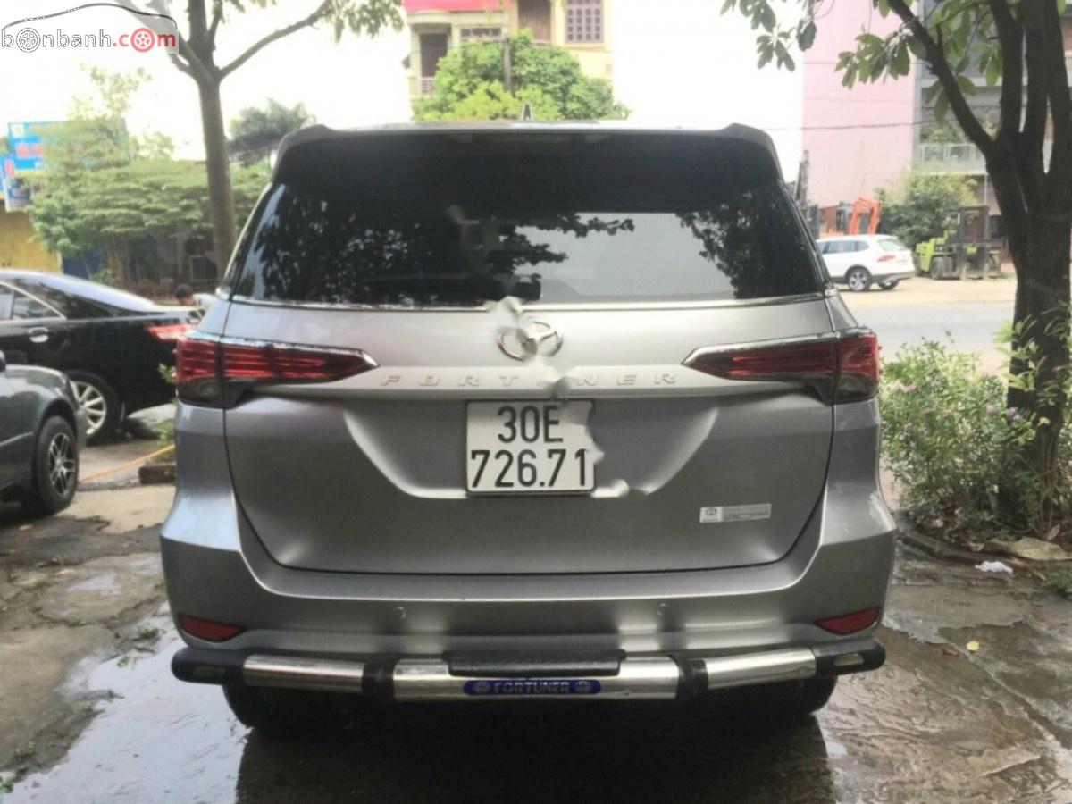 Toyota Fortuner 2.4G 4x2 MT 2017 - Xe Toyota Fortuner 2.4G 4x2 MT sản xuất năm 2017, màu xám, nhập khẩu nguyên chiếc số sàn, 935tr