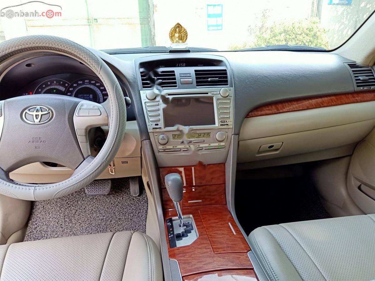 Toyota Camry 2.4G 2007 - Cần bán gấp Toyota Camry 2.4G sản xuất năm 2007, màu đen xe gia đình giá cạnh tranh