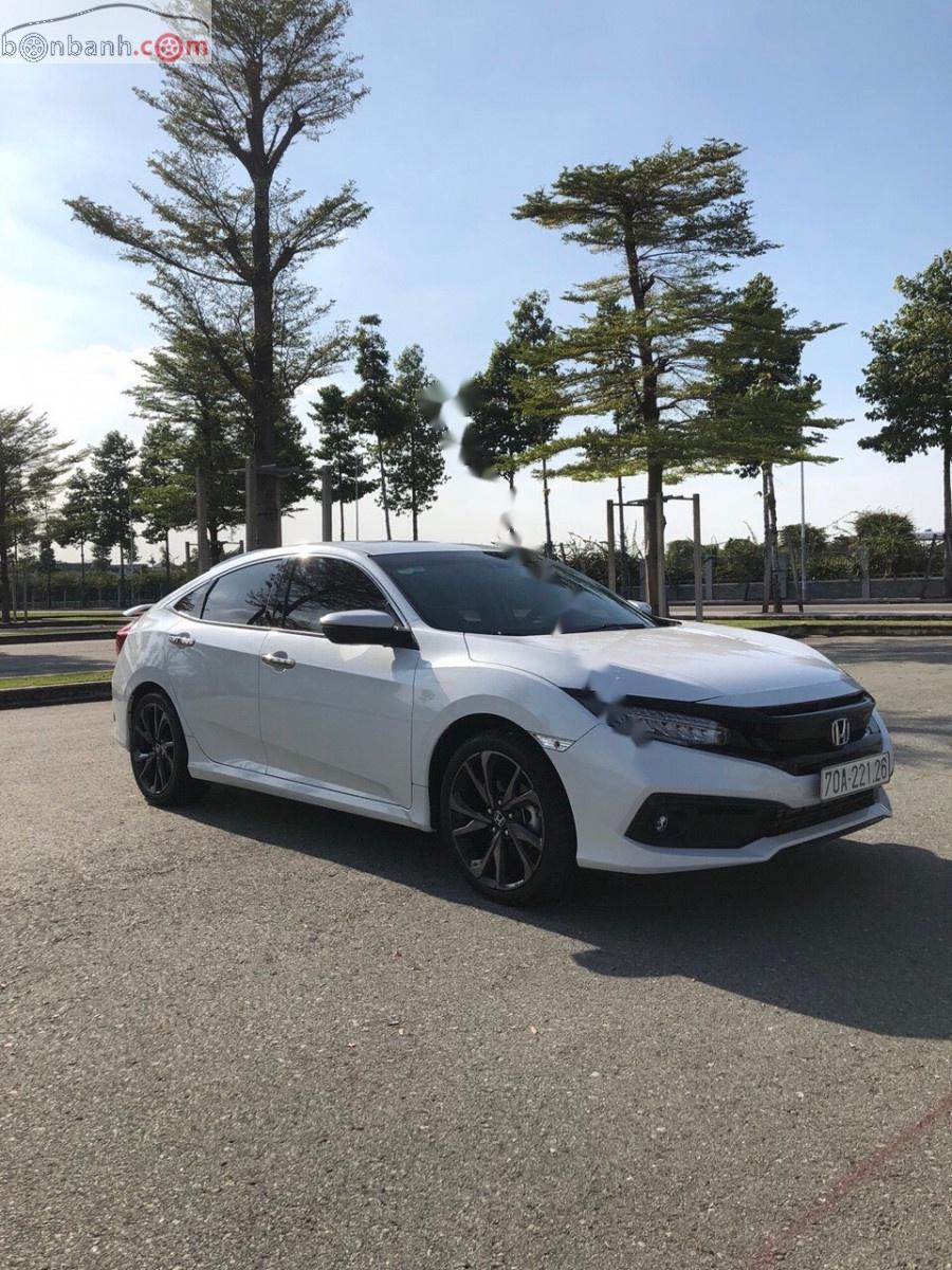 Honda Civic RS 1.5 AT 2019 - Cần bán Honda Civic RS 1.5 AT 2019, màu trắng, nhập khẩu, 930 triệu