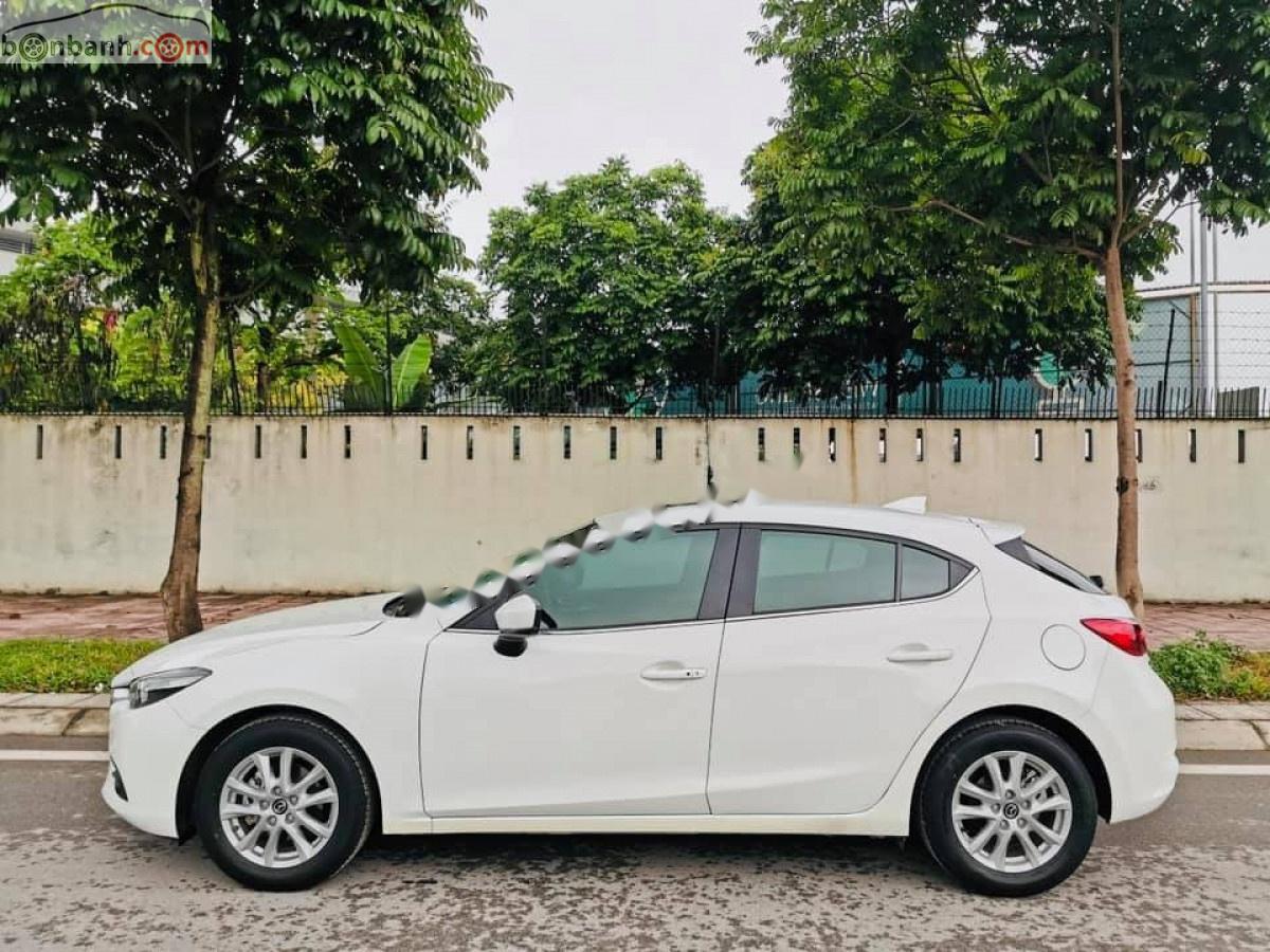 Mazda 3 2017 - Bán Mazda 3 1.5 AT đời 2017, màu trắng, chính chủ, 612tr