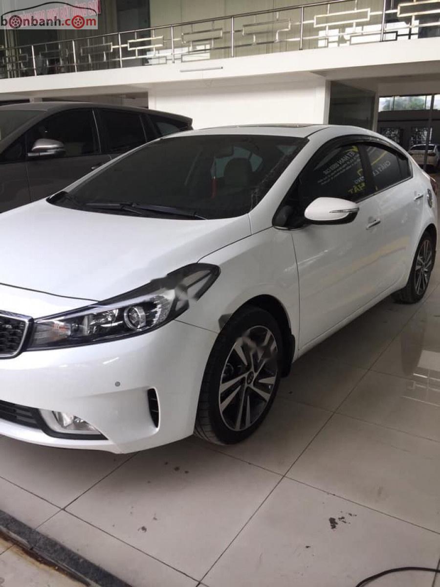 Kia Cerato 2.0 AT 2018 - Bán Kia Cerato 2.0 AT sản xuất năm 2018, màu trắng  