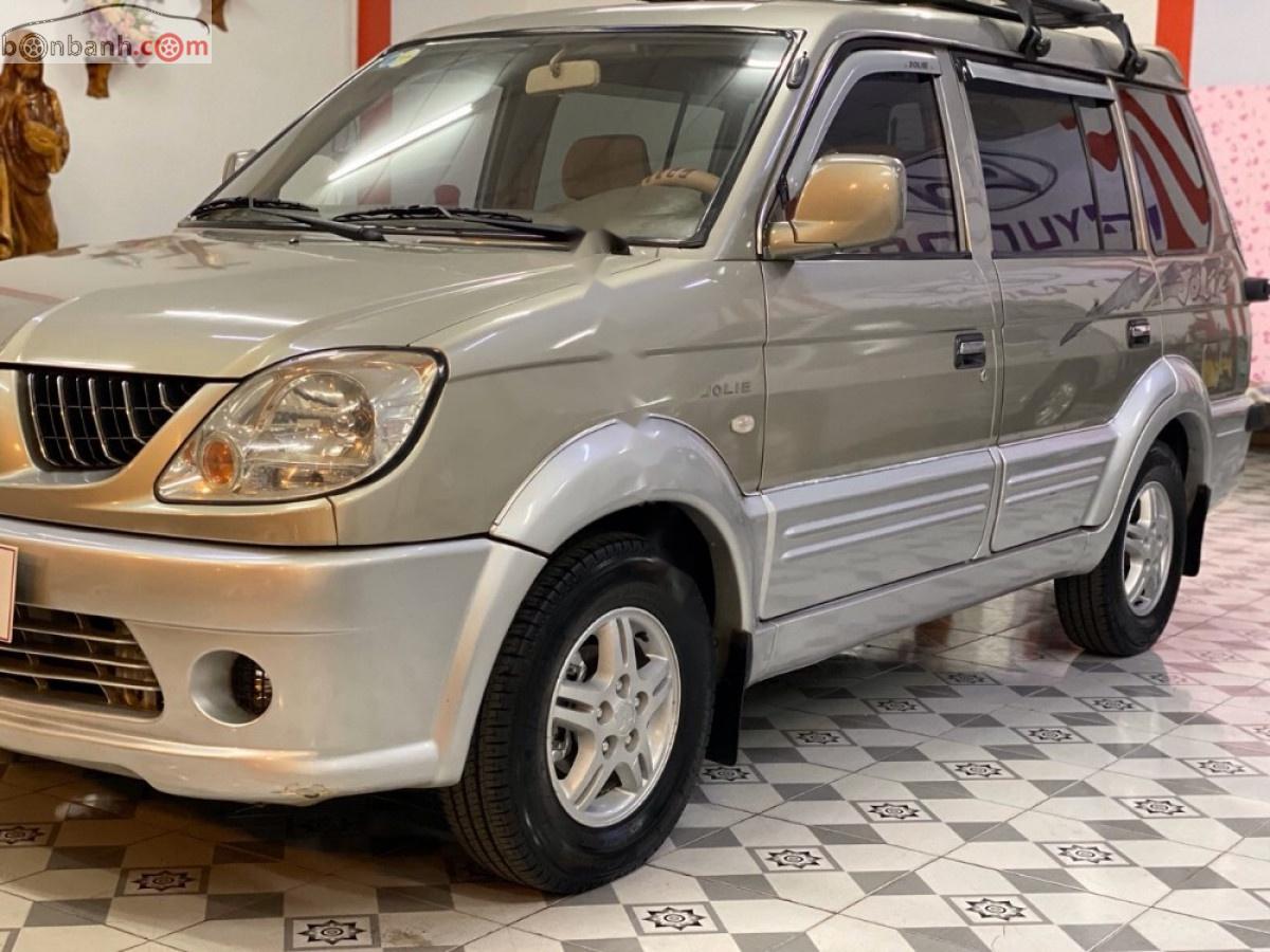 Mitsubishi Jolie 2004 - Bán Mitsubishi Jolie đời 2004, màu kem (be) số sàn