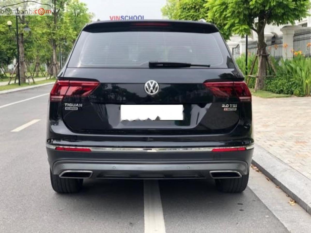 Volkswagen Tiguan   2017 - Bán Volkswagen Tiguan đời 2017, màu đen, nhập khẩu  