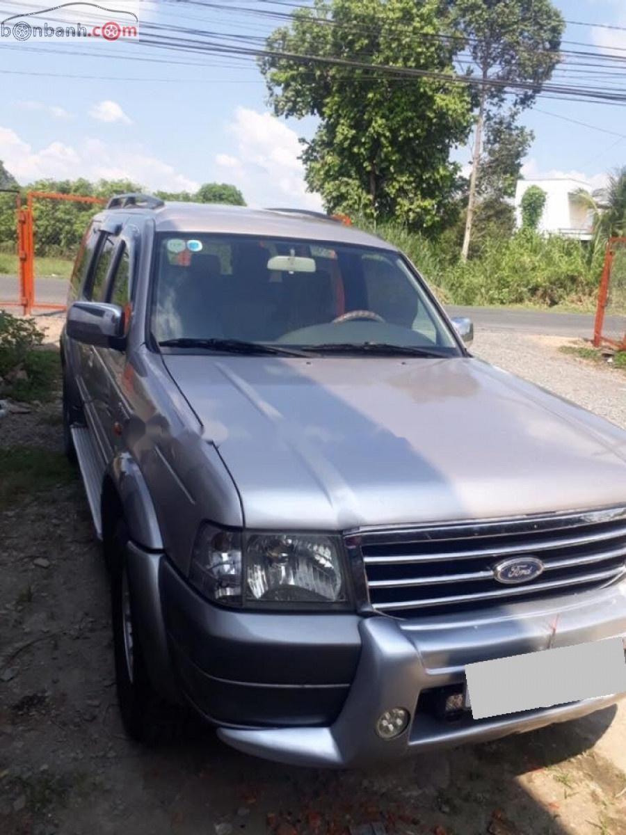 Ford Everest 2.5L 4x2 MT 2006 - Bán Ford Everest 2.5L 4x2 MT 2006, màu xám còn mới