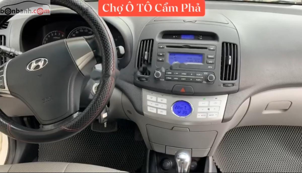 Hyundai Avante 2013 - Cần bán gấp Hyundai Avante sản xuất 2013, màu trắng