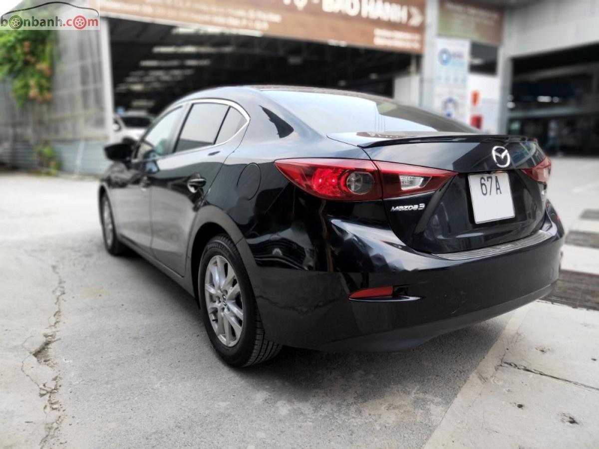 Mazda 3 C 2016 - Cần bán xe Mazda 3 C sản xuất 2016, màu đen số tự động, 558 triệu