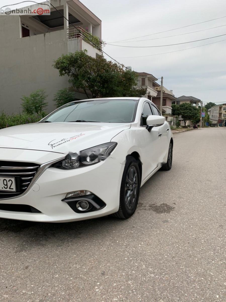 Mazda 3 1.5 AT 2017 - Cần bán gấp Mazda 3 1.5 AT năm sản xuất 2017, màu trắng